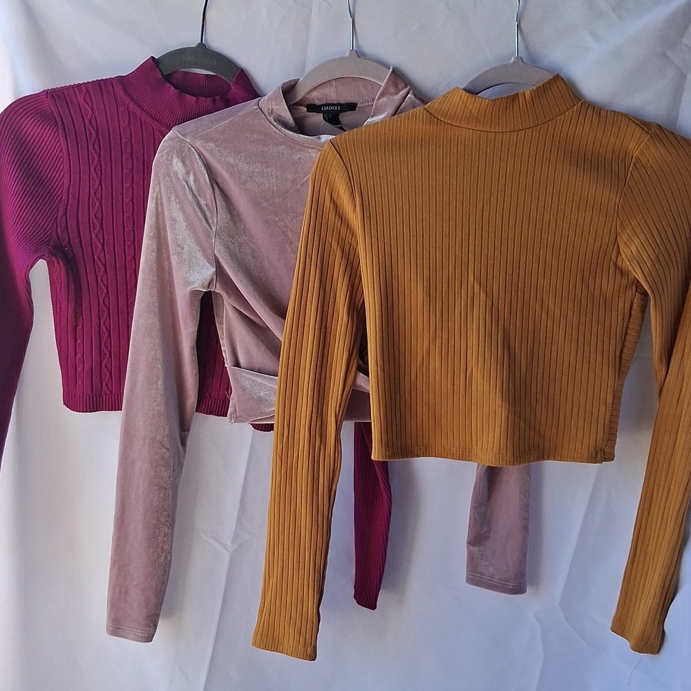 "Clearout Bundle" Forever 21 Crop Top Set Of 3 S M